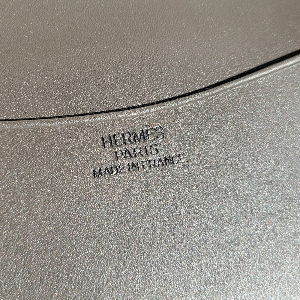 COLLECTORS ITEM- Hermes Bifold Wallet - Picture 8 of 16